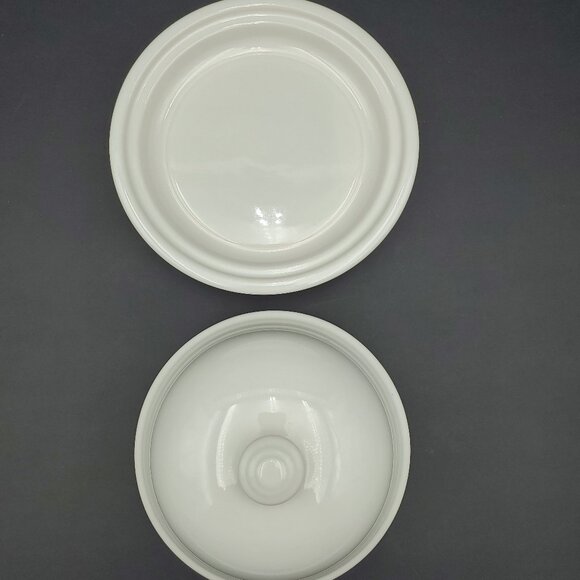 Pfaltzgraff Terrace White Round Covered Butter Dish Cheese Snack Dessert Dish - Picture 4 of 6